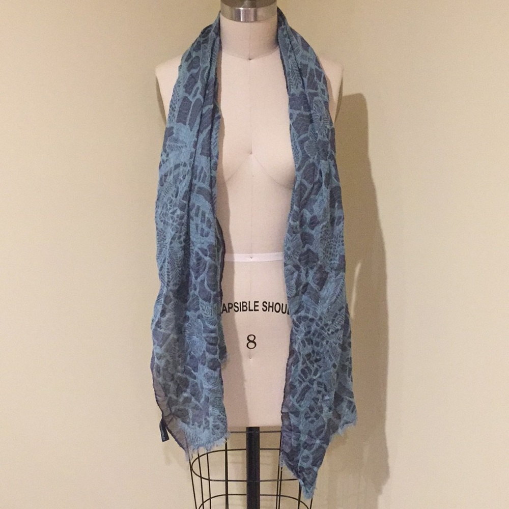 Scarf